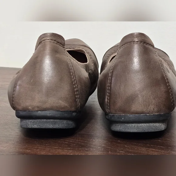 Josephine Siebel Pippa Taupe Nubuck Ballet Flat Women's Size 9.5 - Picture 10 of 12